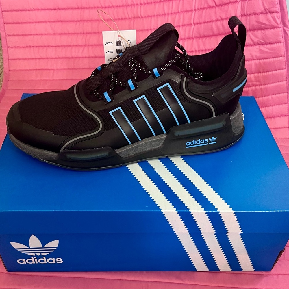 Adidas Originals NMD_V3 Boost Men Multi Sizes Triple Black Blue Shoes HQ6637 NEW